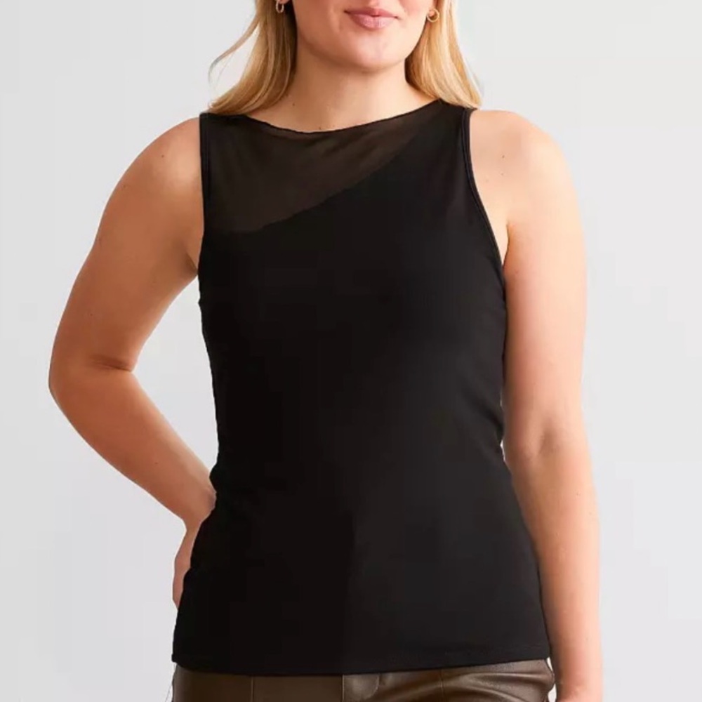 Buckle| RED by BKE Mesh Panel Sleeveless Top!